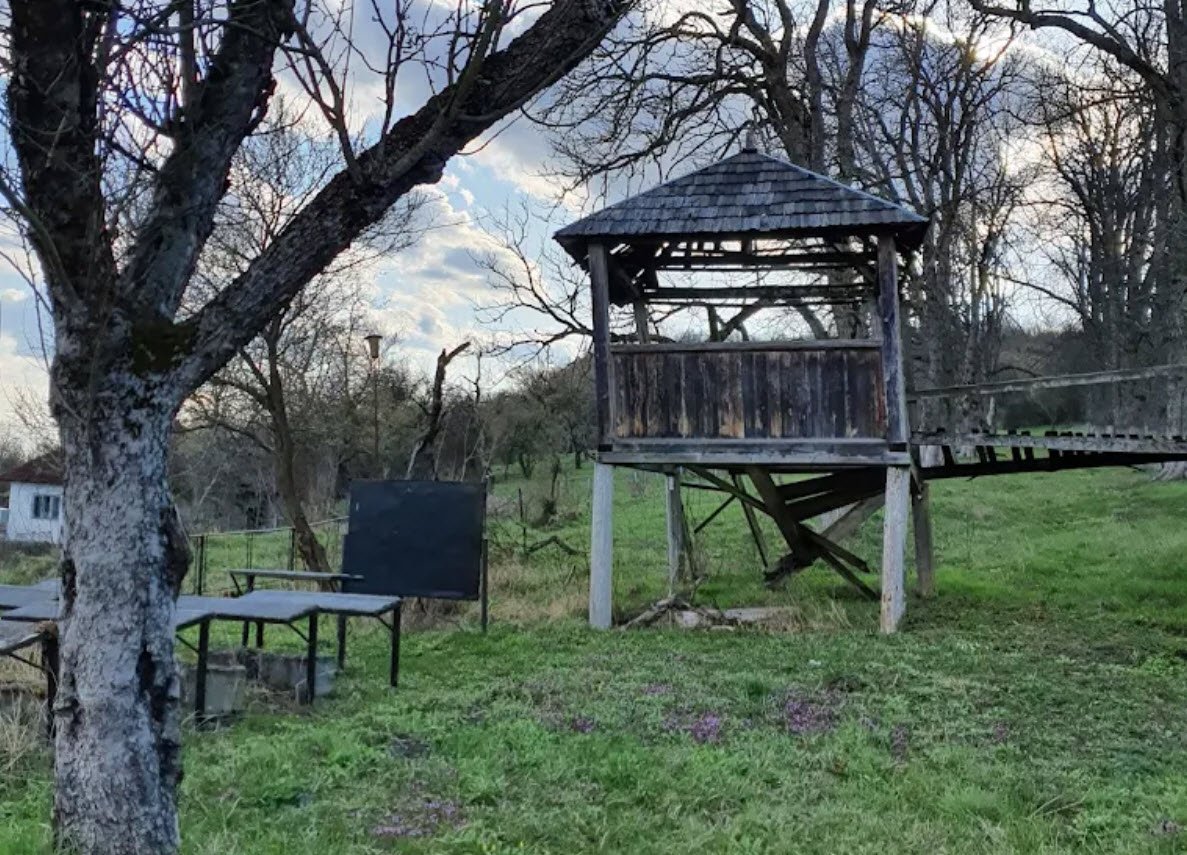 Castelul Blomberg Din Gardani, Gârdani, Romania, Romania